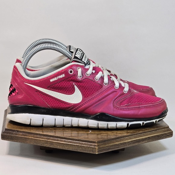 Nike Free Hyper TR Shoes Womens Size 6.5 Pink Training Sneakers 396106-612 - Picture 1 of 10